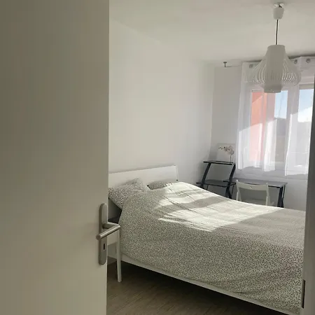 Appartamento 1 Bedroom With Terrace Close To Bordeaux Free Parking *